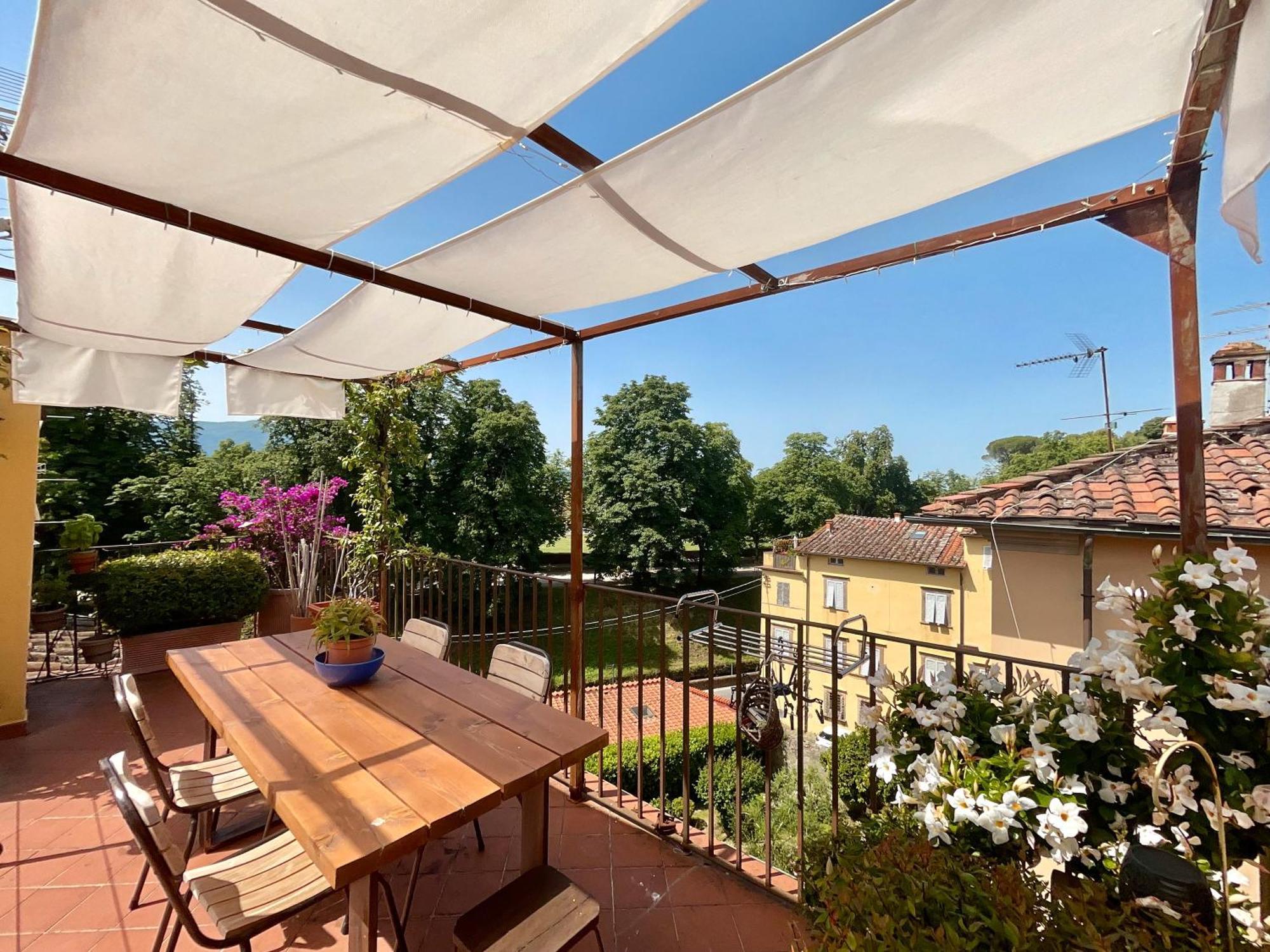 La Terrazza Di Sofia Lucca Exterior foto